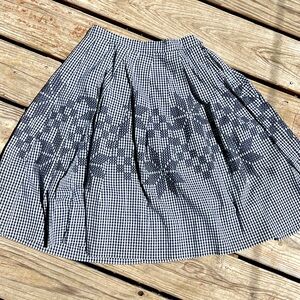 1950’s black and white gingham hand embroidered skirt!